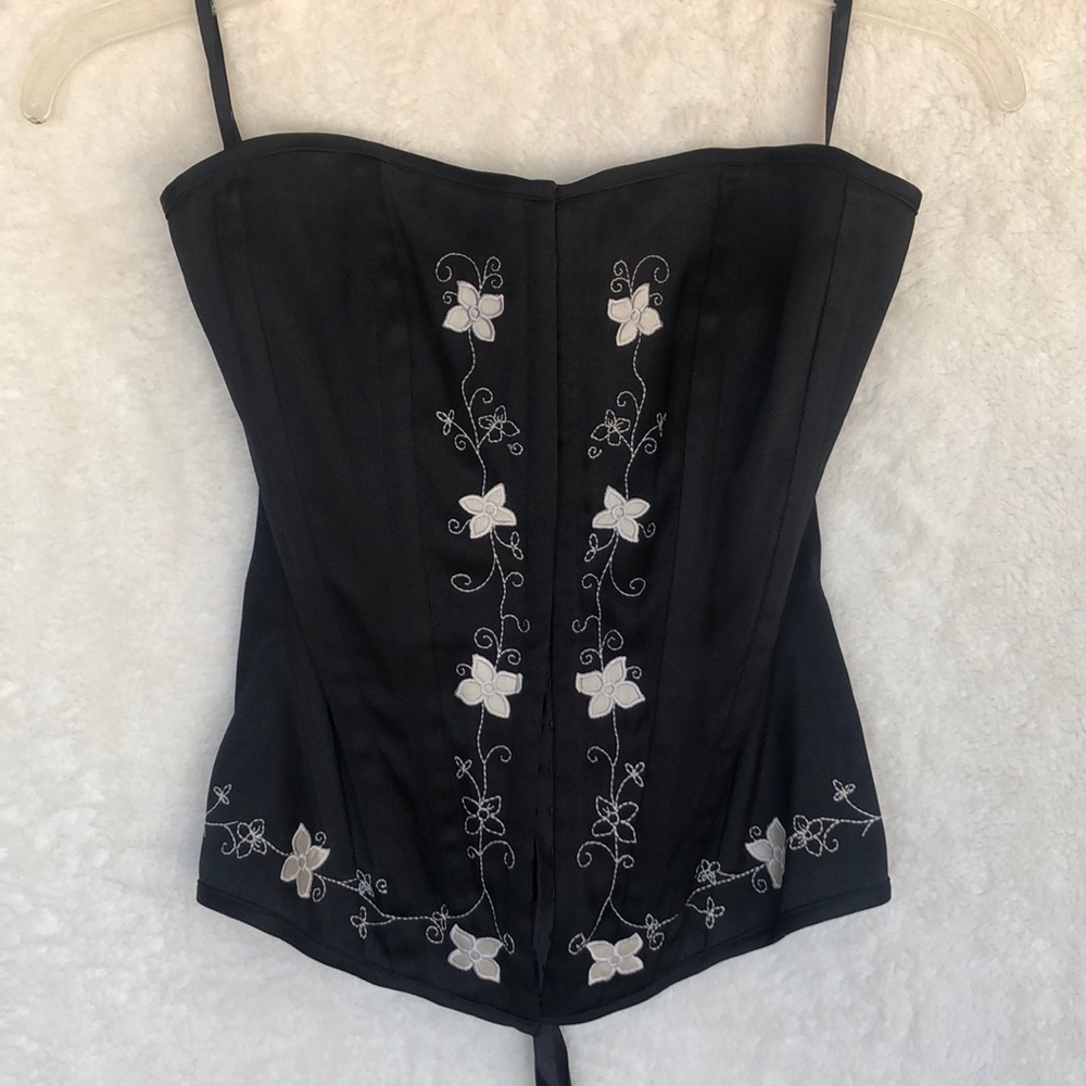 Black & white corset